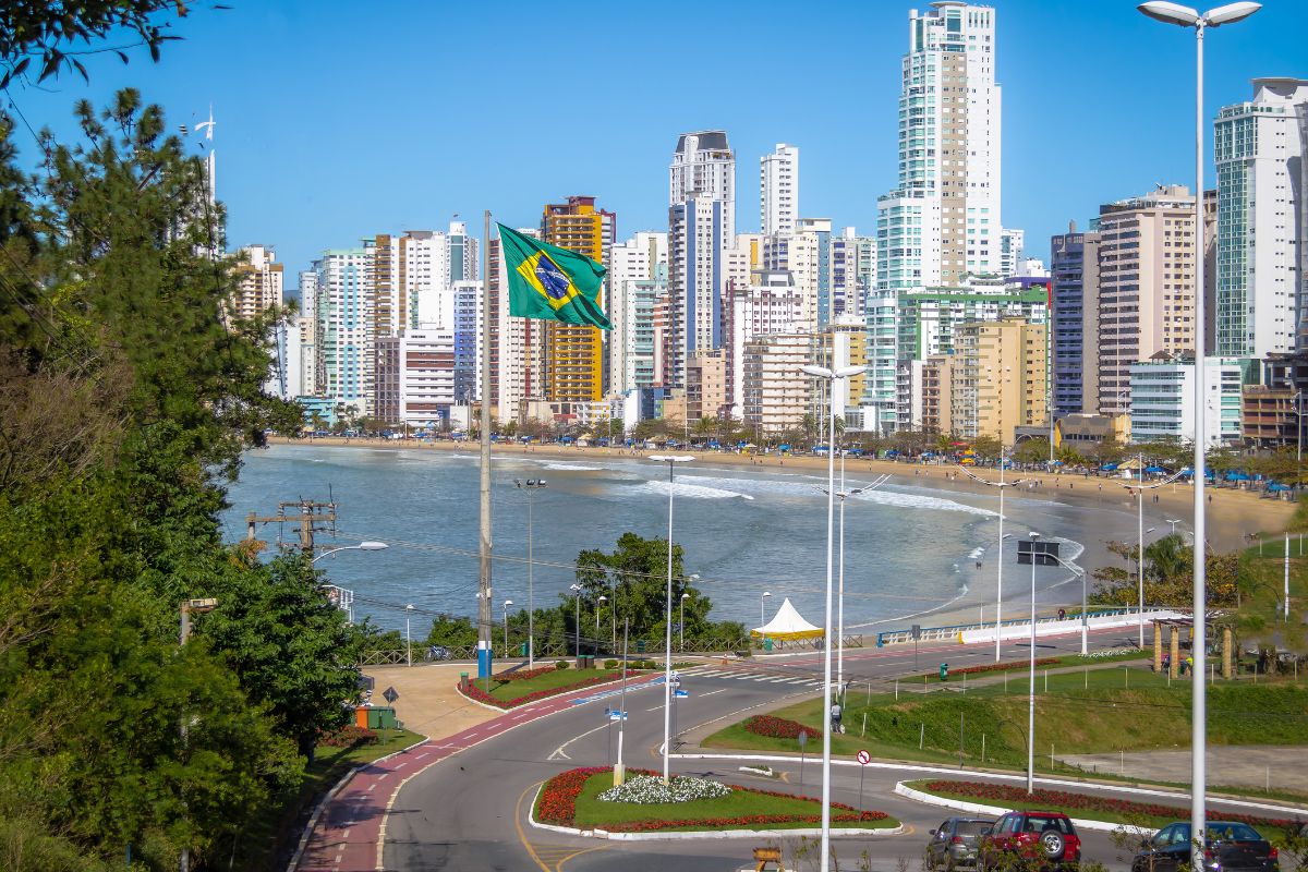Descubra as Cidades Mais Seguras do Brasil para Construir um Lar!