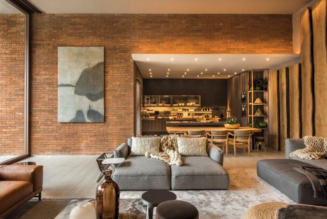 Como há muitas opções de revestimento texturizado, fica mais fácil combinar com os estilos de decoração (Projeto: Denise Barretto)