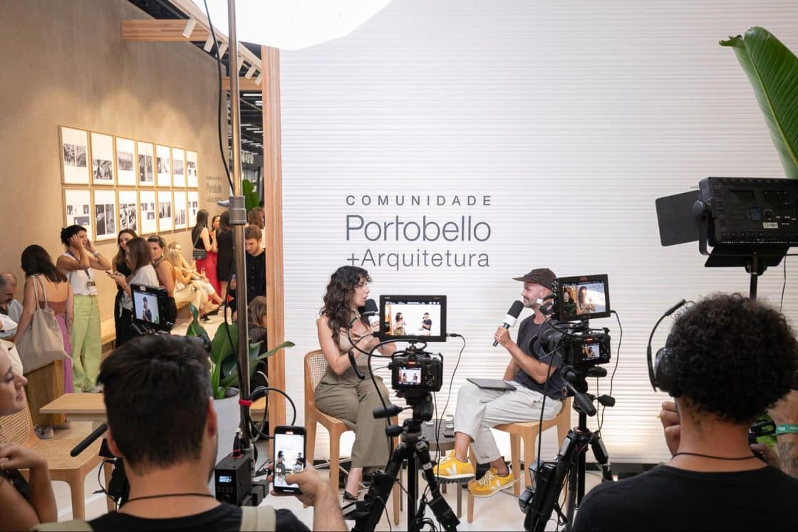 Na segunda edição especial dos Archtrends Talks, André Carvalhal recebeu, entre vários convidados, a empresária Camila Coutinho (Foto: Guto Campos)