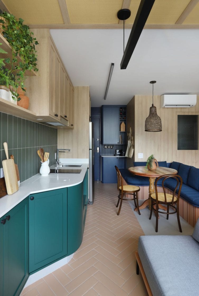Dicas práticas para organizar uma cozinha de apartamento pequeno