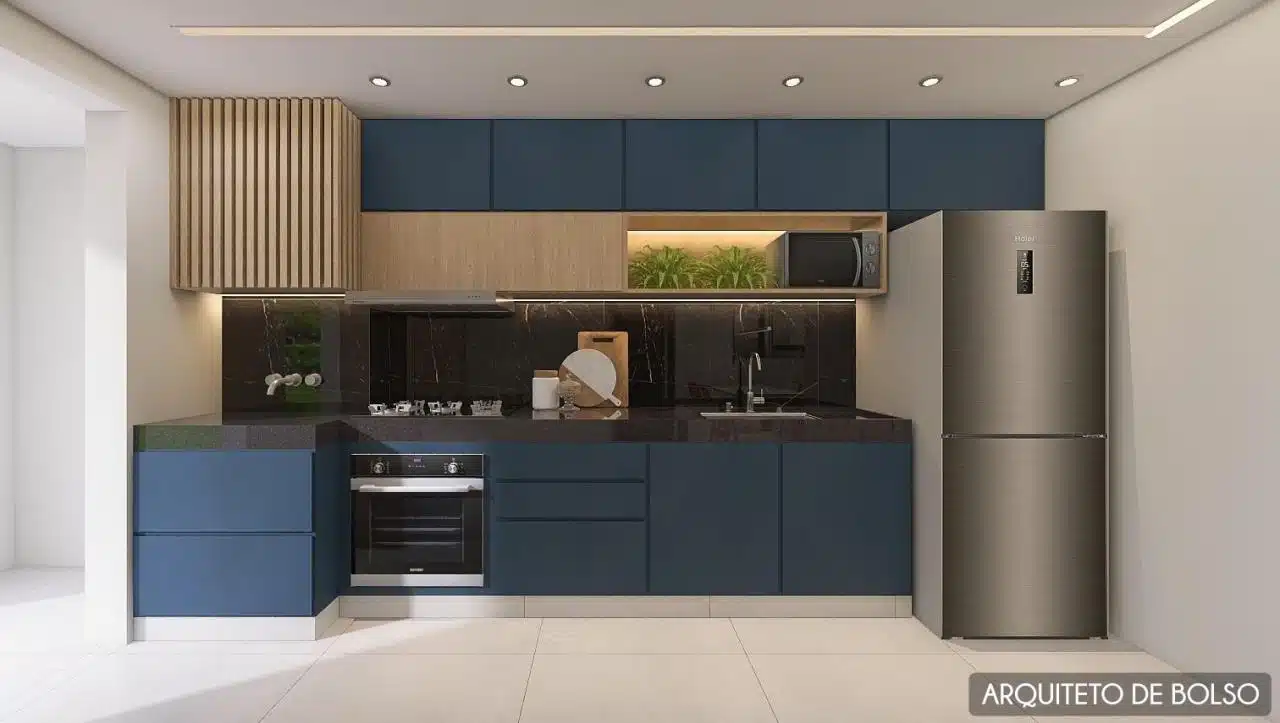 Cozinha compacta com eletrodomésticos embutidos e estilo clean.